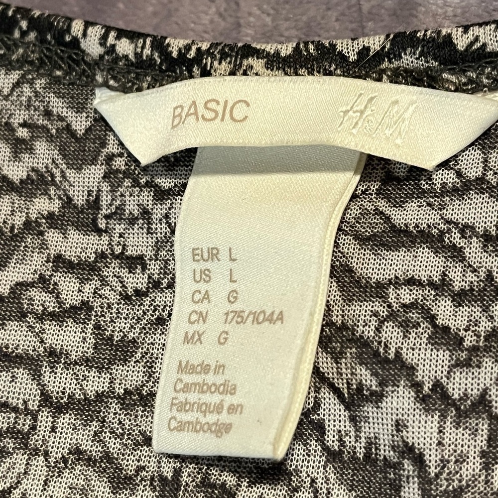 H & M Basic Razor Back Tank Top Sz Large - Picture 6 of 7